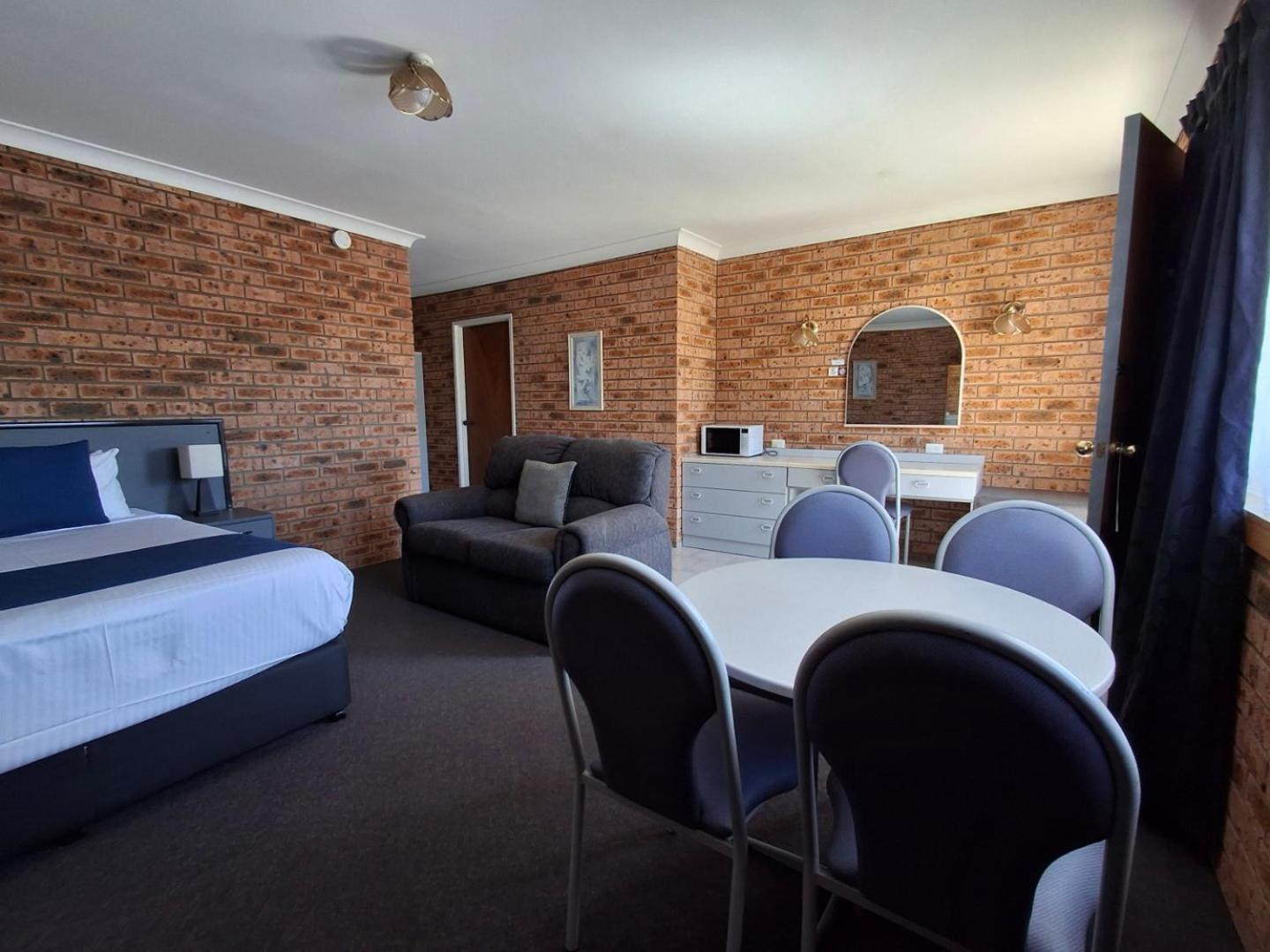 Blue Diamond Motor Inn Dubbo Exteriér fotografie